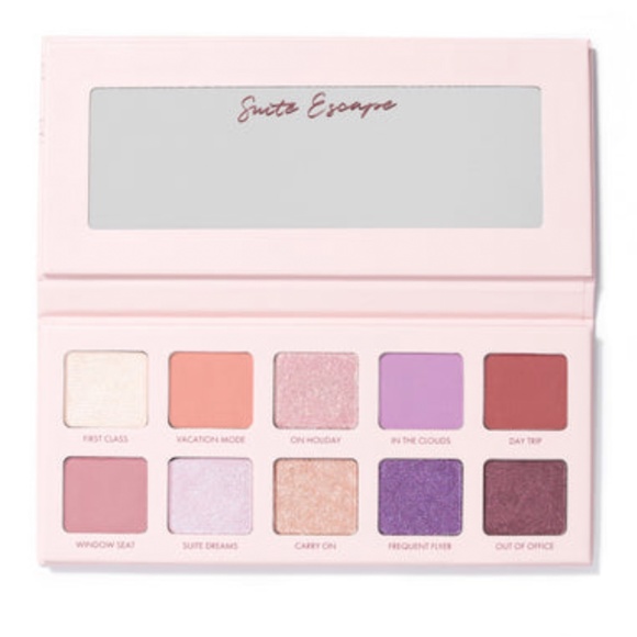 Wander Beauty Other - WANDER BEAUTY suit escape eyeshadow palette